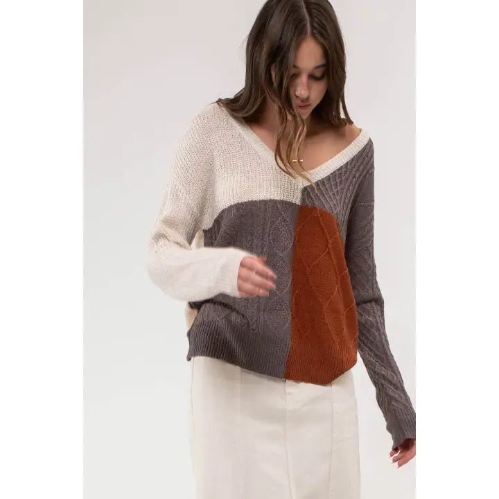 LIGHTWEIGHT COLORBLOCK KNIT SWEATER